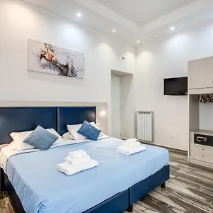 https://gold-hotel-naples.hotels-amalfi.com