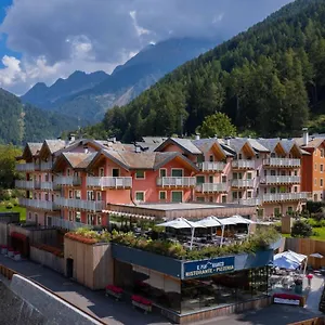 Adamello 4*, Ponte Di Legno Italia